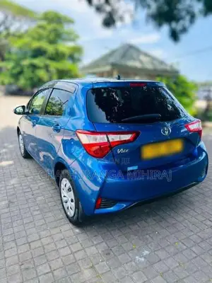 Toyota Vitz 2018 Car (Used)