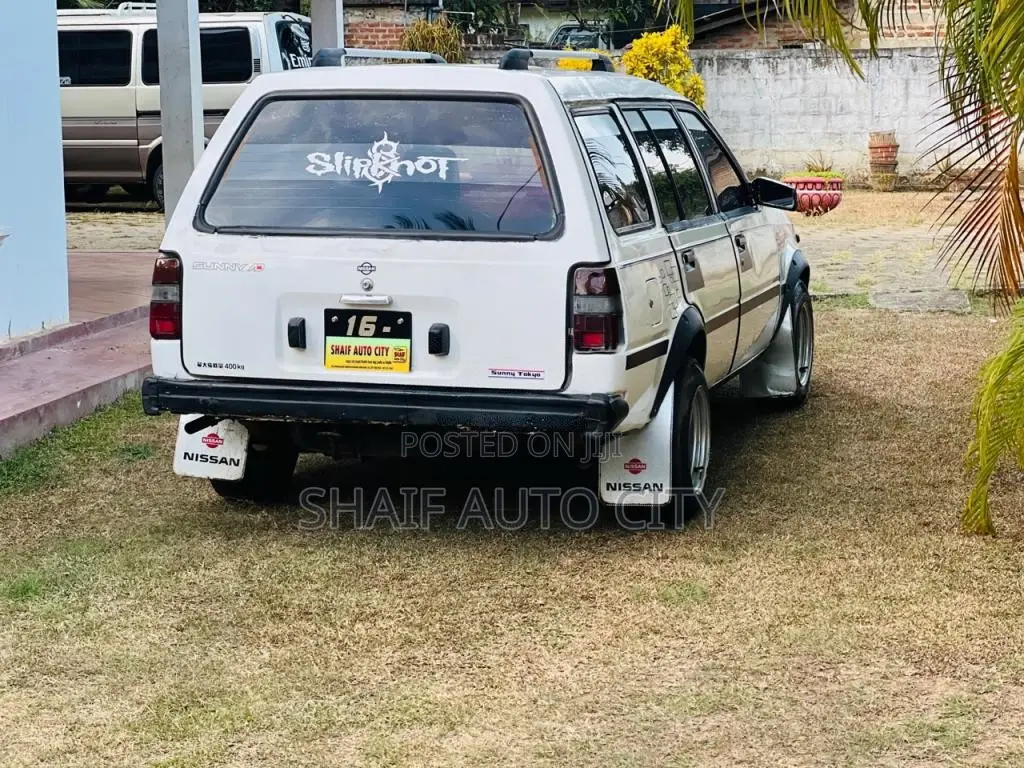 Nissan AD Wagon 1985 Car (Used)