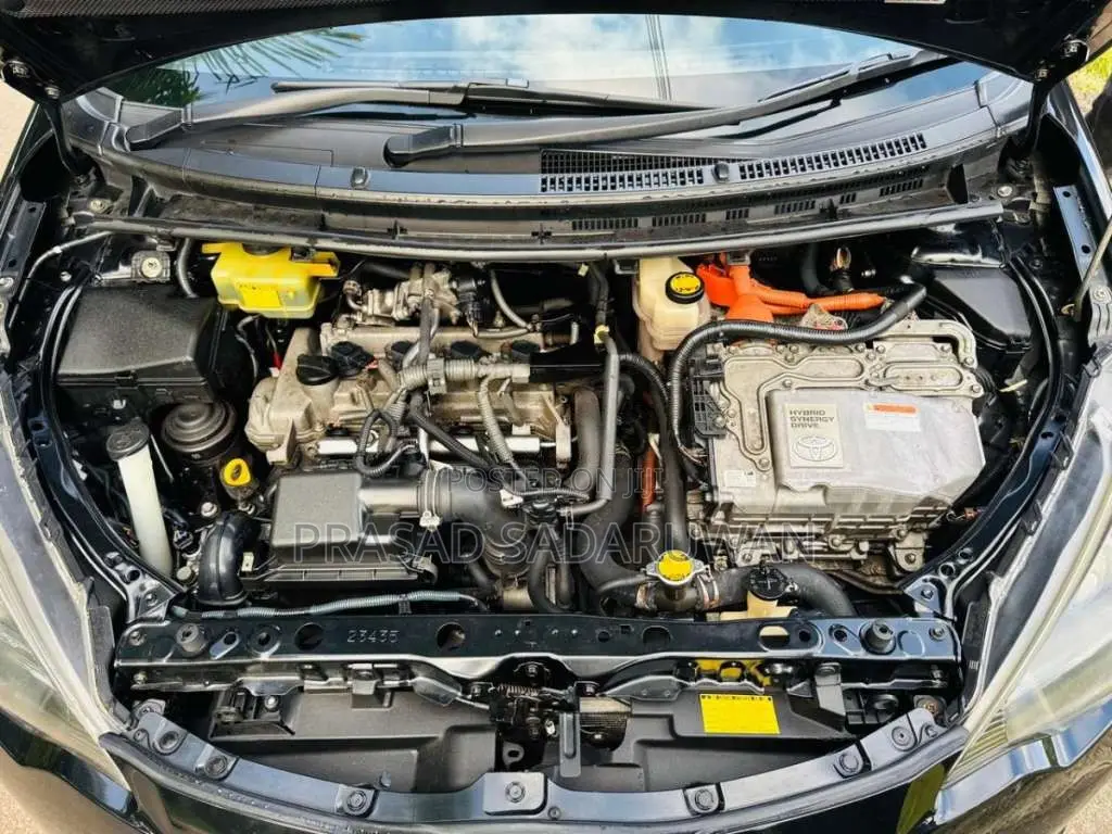 Toyota Aqua 2012 Car (Used)