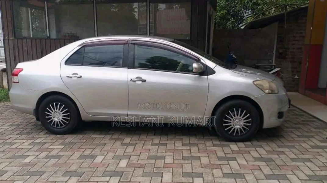 Toyota Belta 2009 Car (Used)