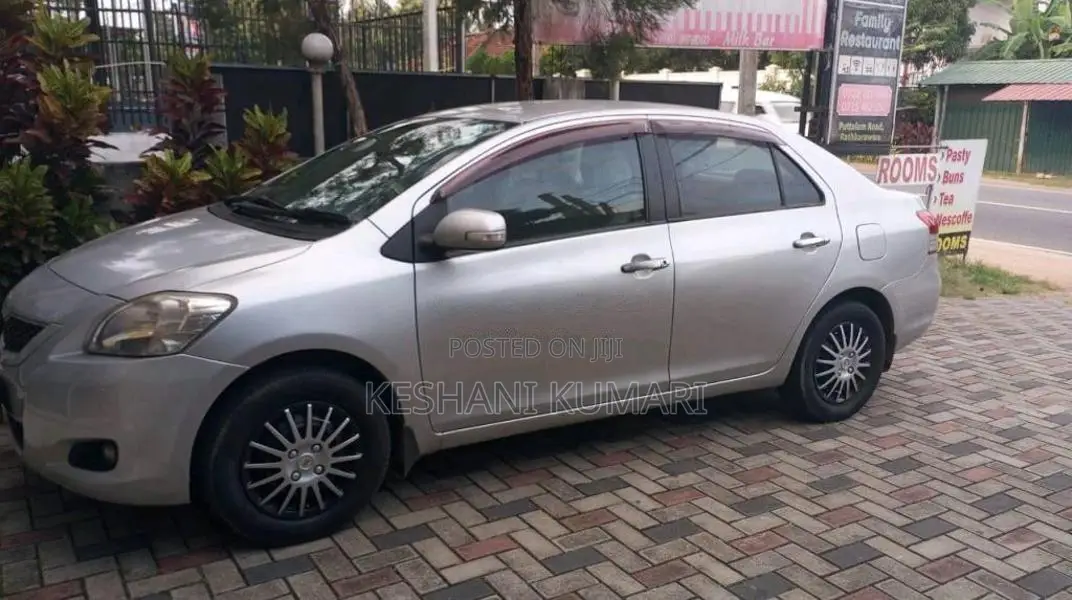 Toyota Belta 2009 Car (Used)