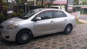 Toyota Belta 2009 Car (Used)