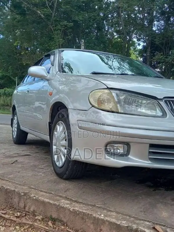 Nissan N16 2001 Car (Used)