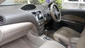 Toyota Belta 2009 Car (Used)