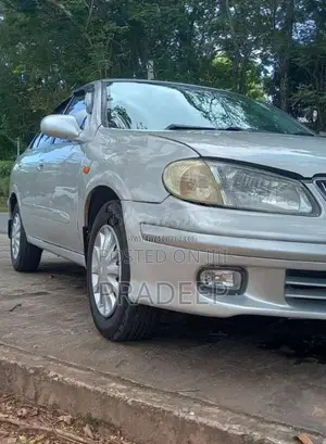 Nissan N16 2001 Car (Used)