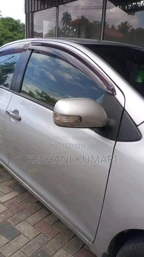Toyota Belta 2009 Car (Used)