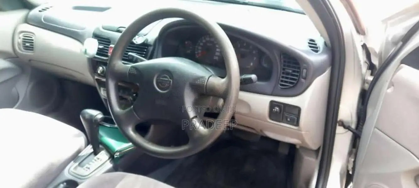 Nissan N16 2001 Car (Used)