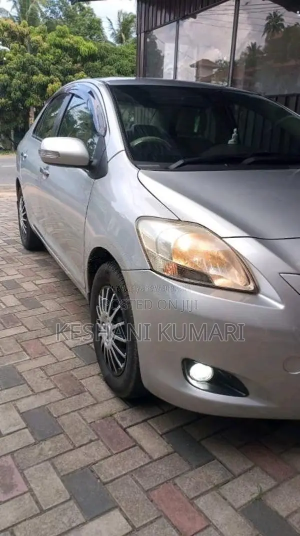 Toyota Belta 2009 Car (Used)