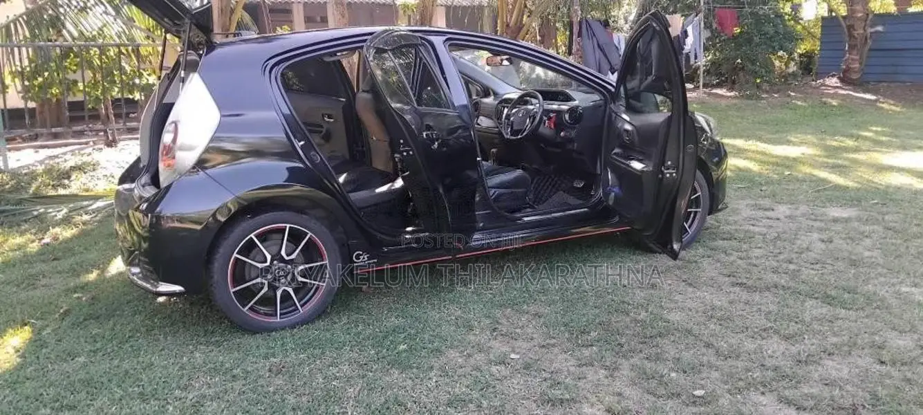 Toyota Aqua Gs 2014 Car (Used)