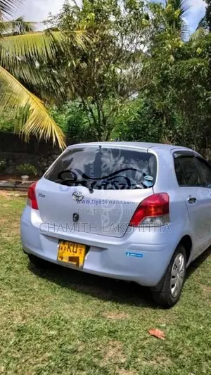 Toyota Vitz 2009 Car (Used)