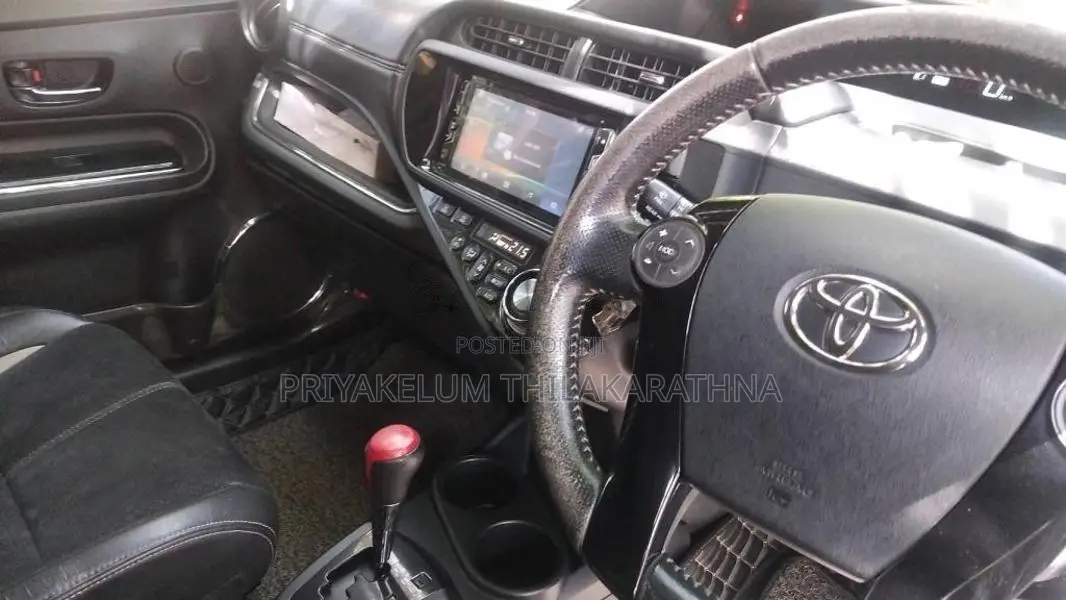 Toyota Aqua Gs 2014 Car (Used)