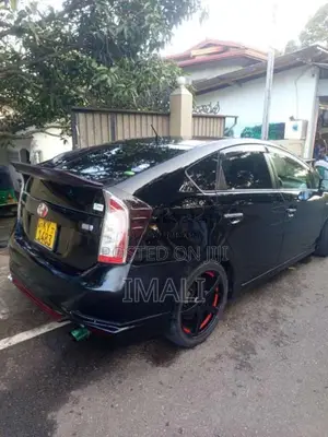 Toyota Prius 2013 Car (Used)