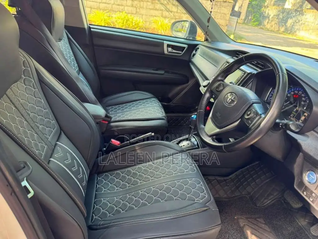 Toyota Axio 2015 Car (Used)