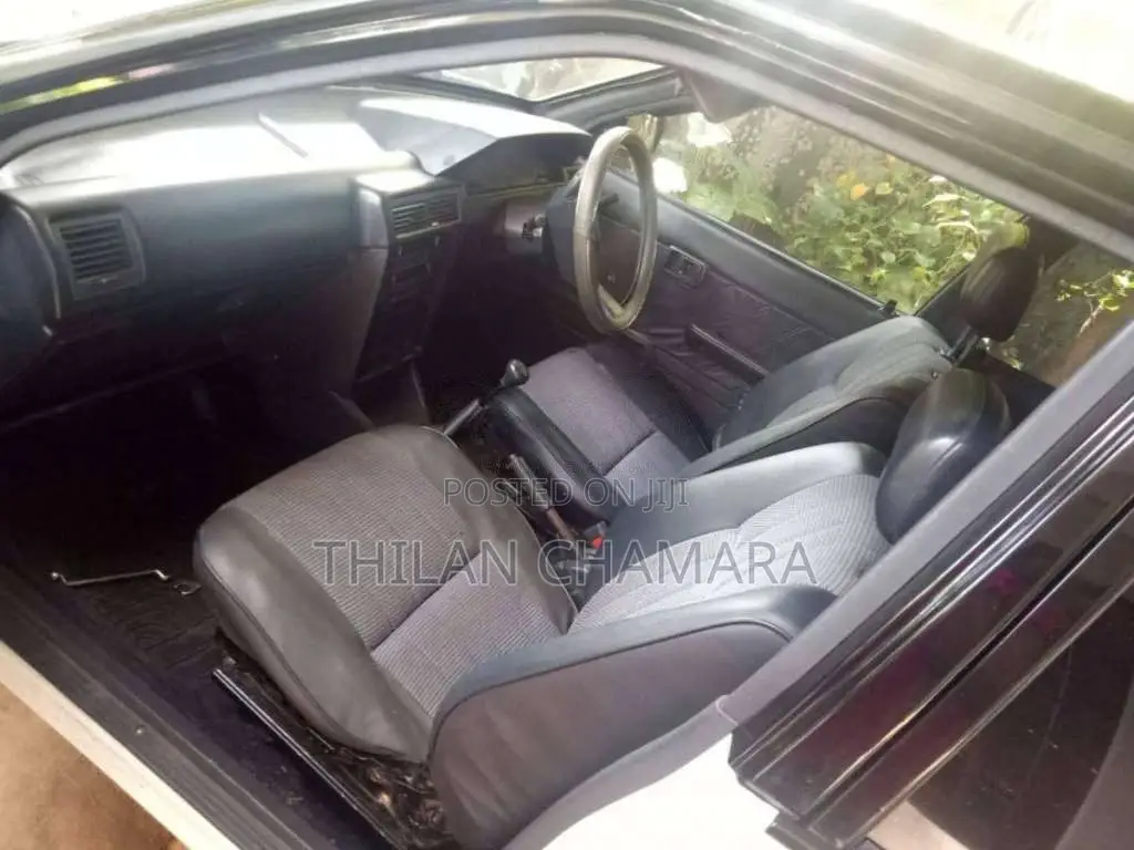 Toyota Corsa 1990 Car (Used)