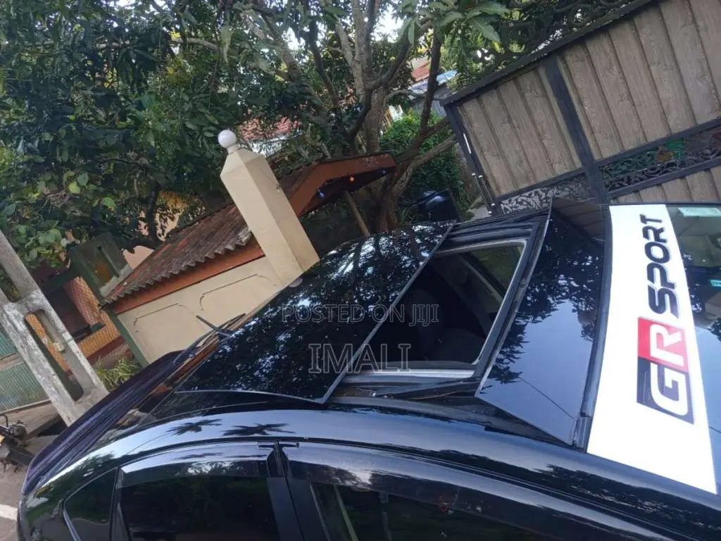 Toyota Prius 2013 Car (Used)