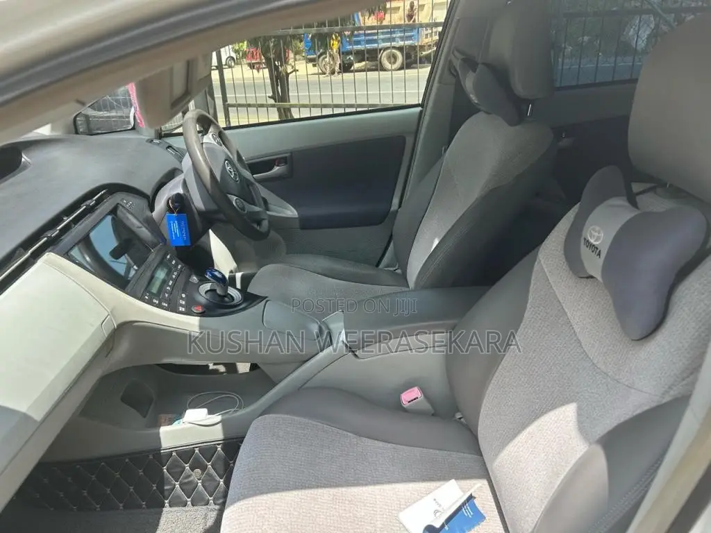 Toyota Prius 2009 Car (Used)