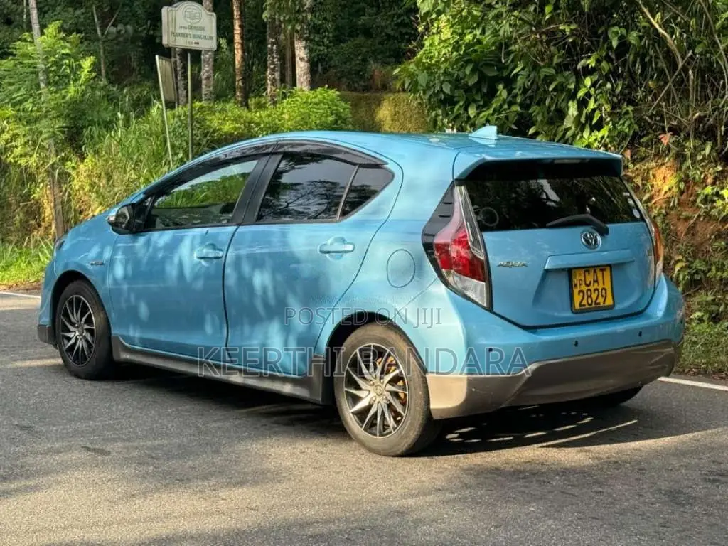 Toyota Aqua Urban 2014 Car (Used)
