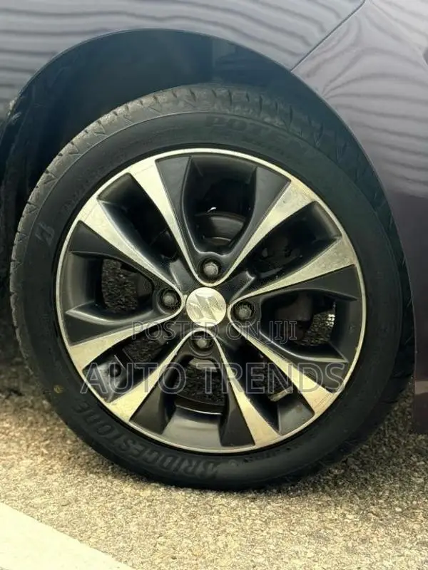 Suzuki Wagon R Stingray 2016 Car (Used)