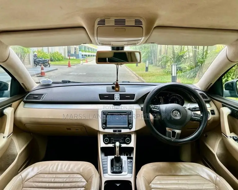 Volkswagen Passat 1.8 TSI 2013 Car (Used)