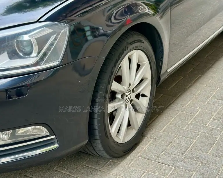 Volkswagen Passat 1.8 TSI 2013 Car (Used)