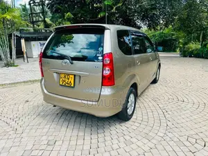 Toyota Avanza G 2011 Car (Used)