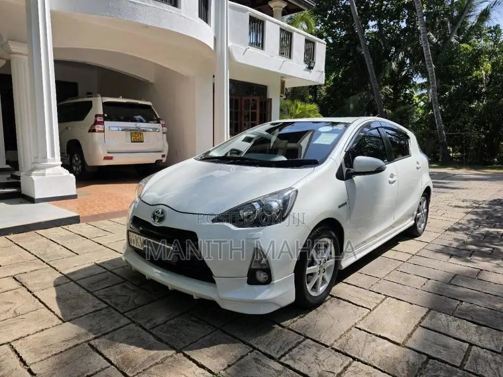 Toyota Aqua G Limited 2013 Car (Used)