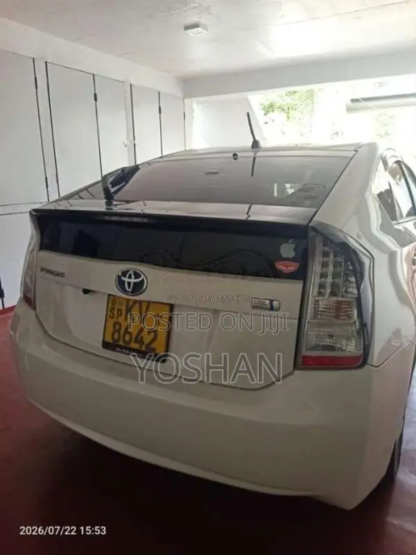 Toyota Prius 2011 Car (Used)