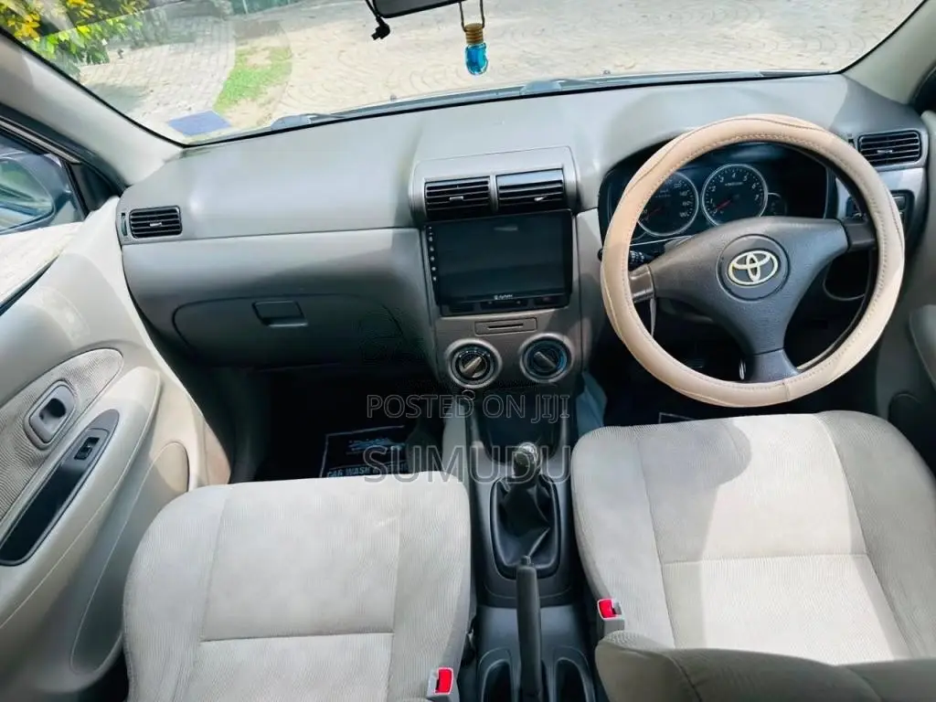 Toyota Avanza G 2011 Car (Used)