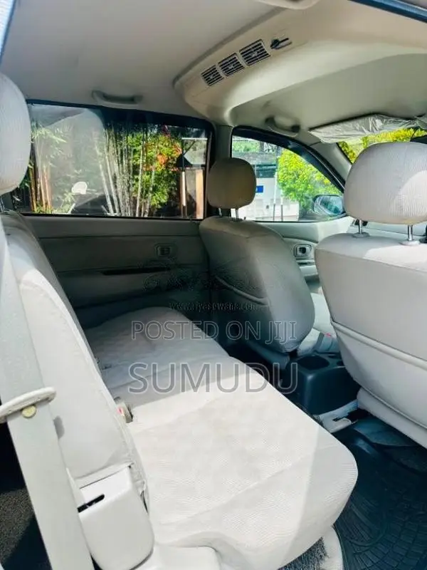 Toyota Avanza G 2011 Car (Used)