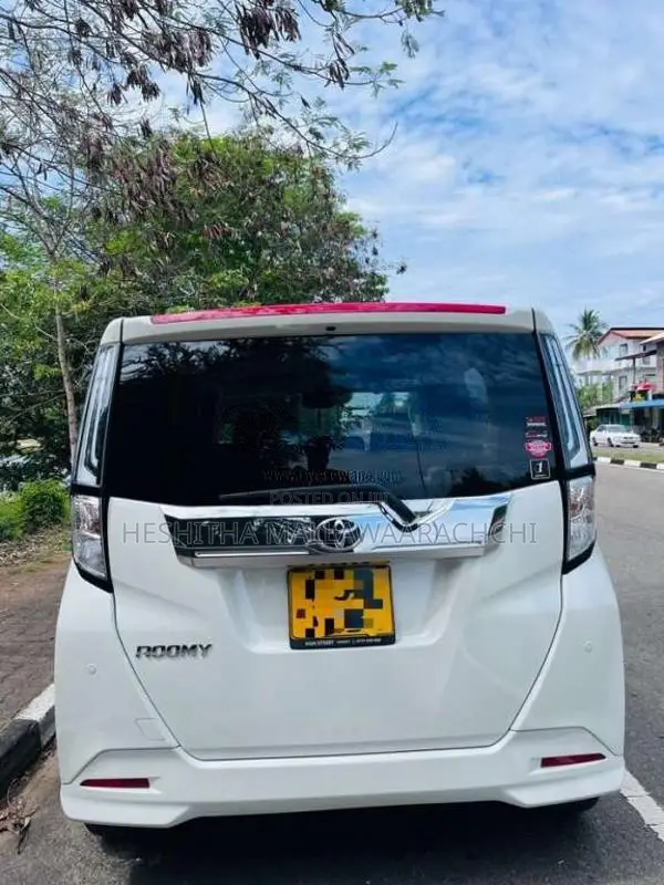 Toyota Roomy 2023 Car (Used)