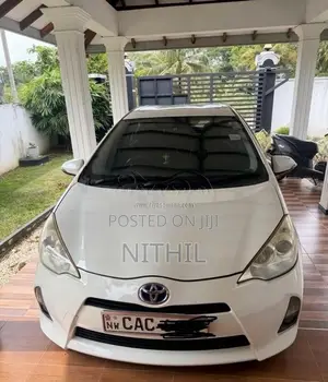 Toyota Aqua 2014 Car (Used)