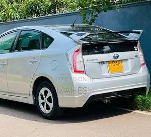 Toyota Prius 2013 Car (Used)