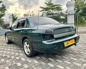 Hyundai Sonata 2000 Car (Used)