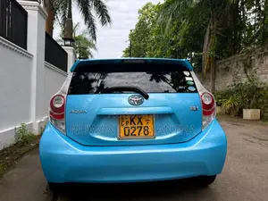 Toyota Aqua S Limited 2012 Car (Used)