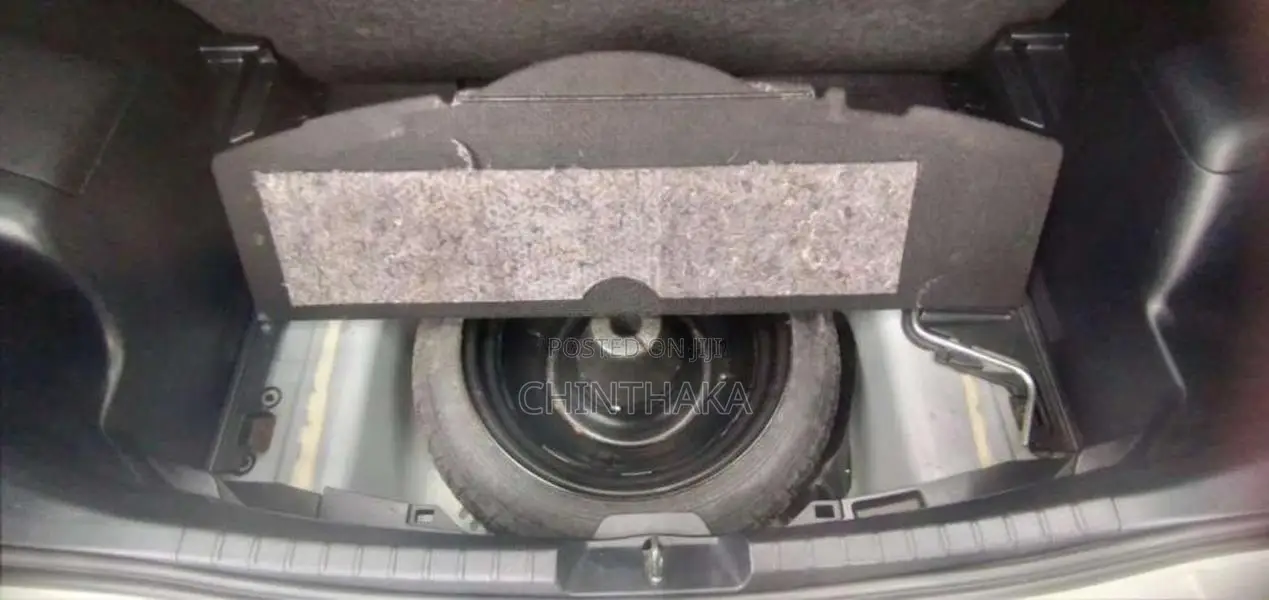 Toyota Vitz 2018 Car (Used)