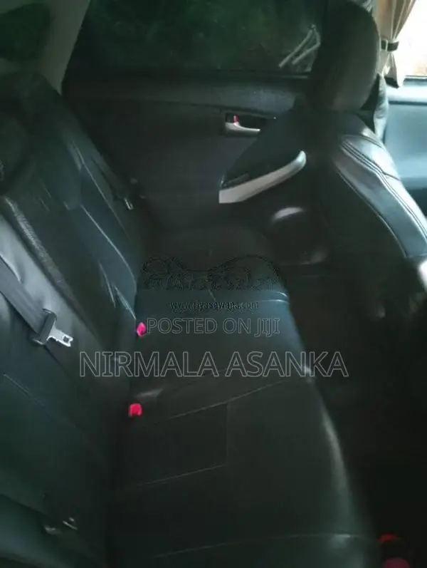 Toyota Prius 2012 Car (Used)