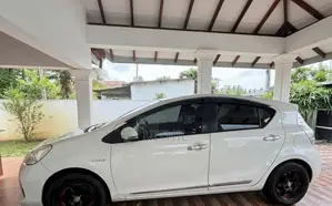 Toyota Aqua 2014 Car (Used)
