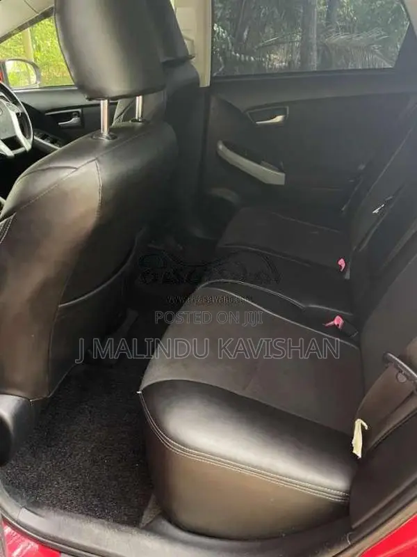Toyota Prius 2012 Car (Used)