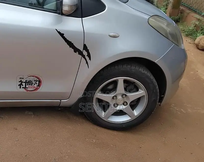 Toyota Vitz 2007 Car (Used)