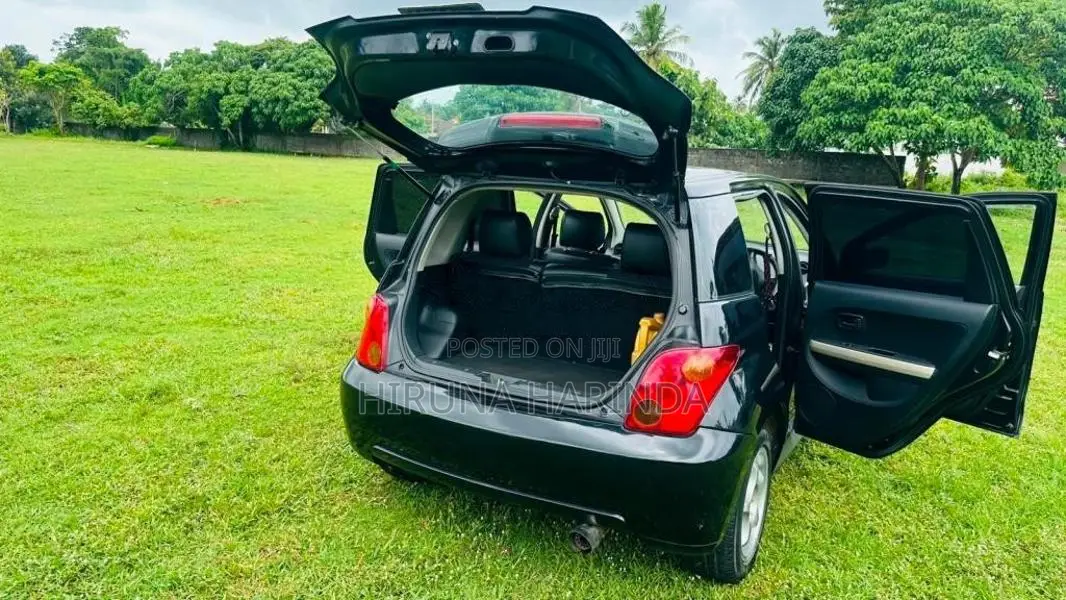 Toyota IST 2003 Car (Used)
