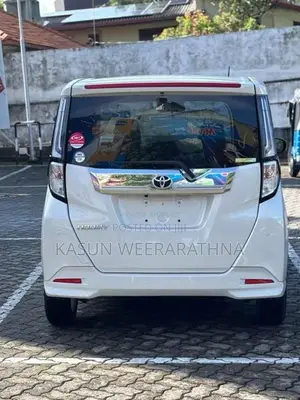 Toyota Roomy Custom G 2023 Car Unregistered (Recondition)
