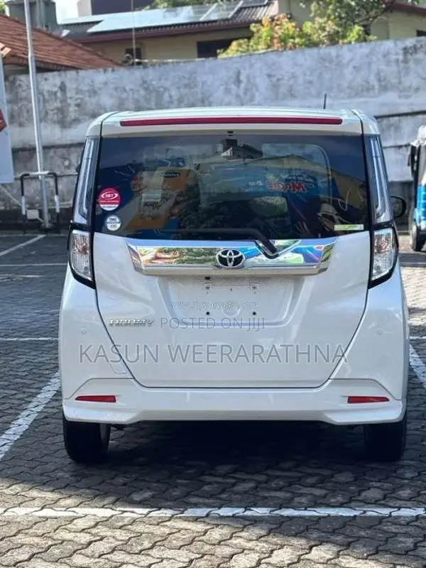 Toyota Roomy Custom G 2023 Car Unregistered (Recondition)