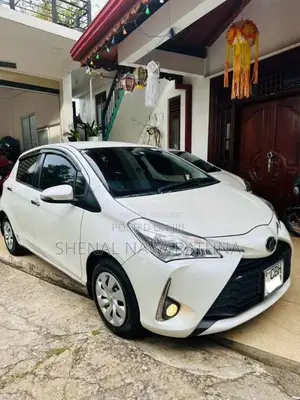Toyota Vitz 2018 Car (Used)