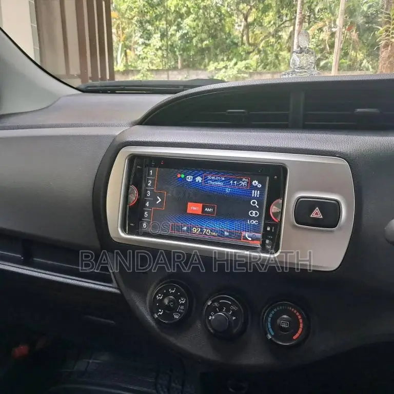 Toyota Vitz 2015 Car (Used)