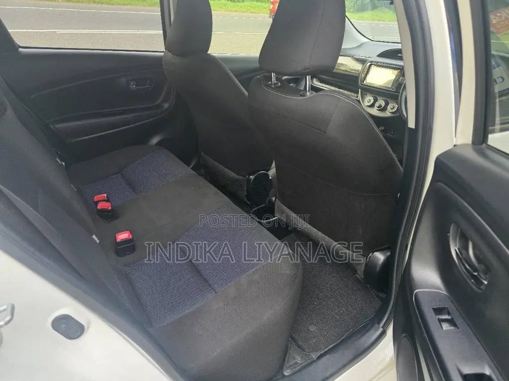 Toyota Vitz 2018 Car (Used)