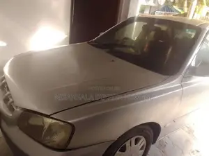 Hyundai Accent 2000 Car (Used)