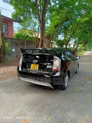 Toyota Prius 2013 Car (Used)
