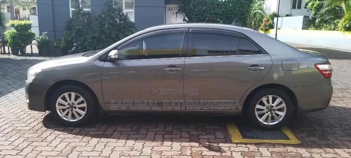 Toyota Premio 260 G Superior 2010 Car (Used)