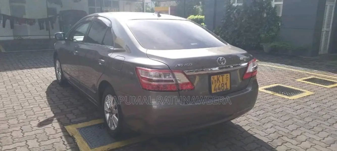 Toyota Premio 260 G Superior 2010 Car (Used)