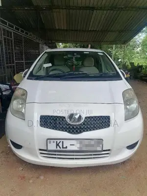 Toyota Vitz 2007 Car (Used)